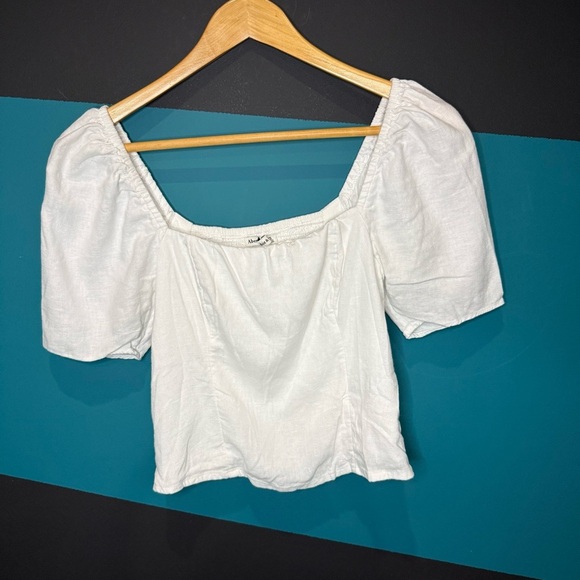 White Puff linen blend Sleeve Crop Blouse - Picture 1 of 10